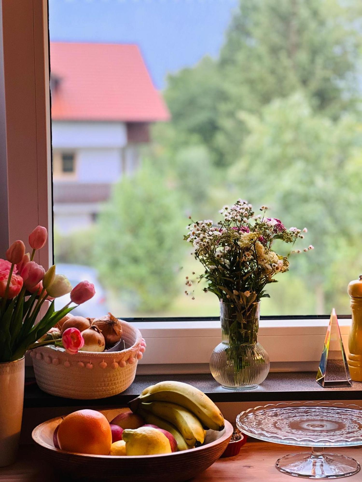 Schlafen Im Atelier - Einzigartiges Gaestezimmer Am Ammersee Apartment Schondorf am Ammersee Bagian luar foto