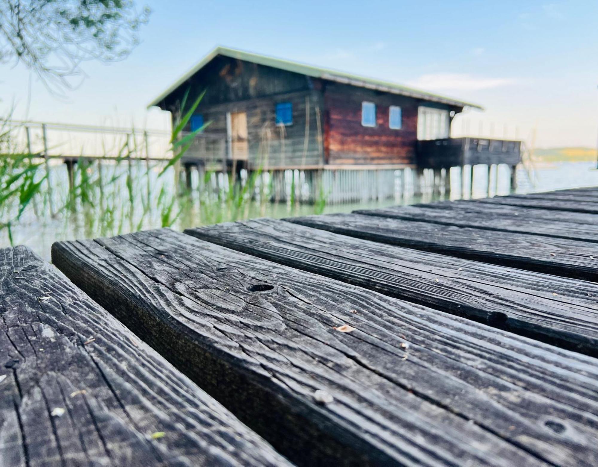 Schlafen Im Atelier - Einzigartiges Gaestezimmer Am Ammersee Apartment Schondorf am Ammersee Bagian luar foto